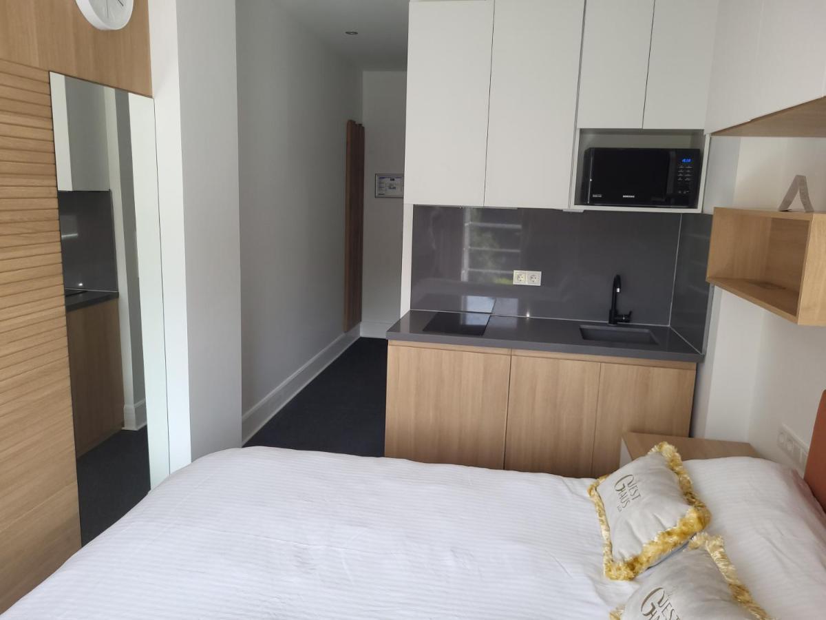 Guesthaus 2 Hotell Dudelange Exteriör bild