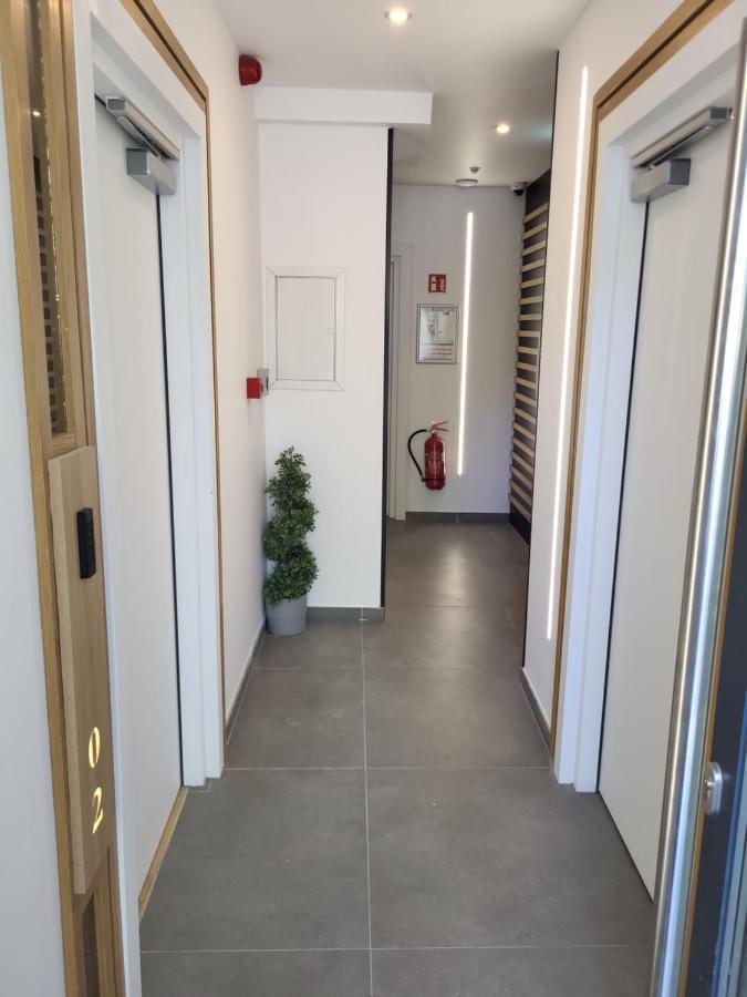 Guesthaus 2 Hotell Dudelange Exteriör bild