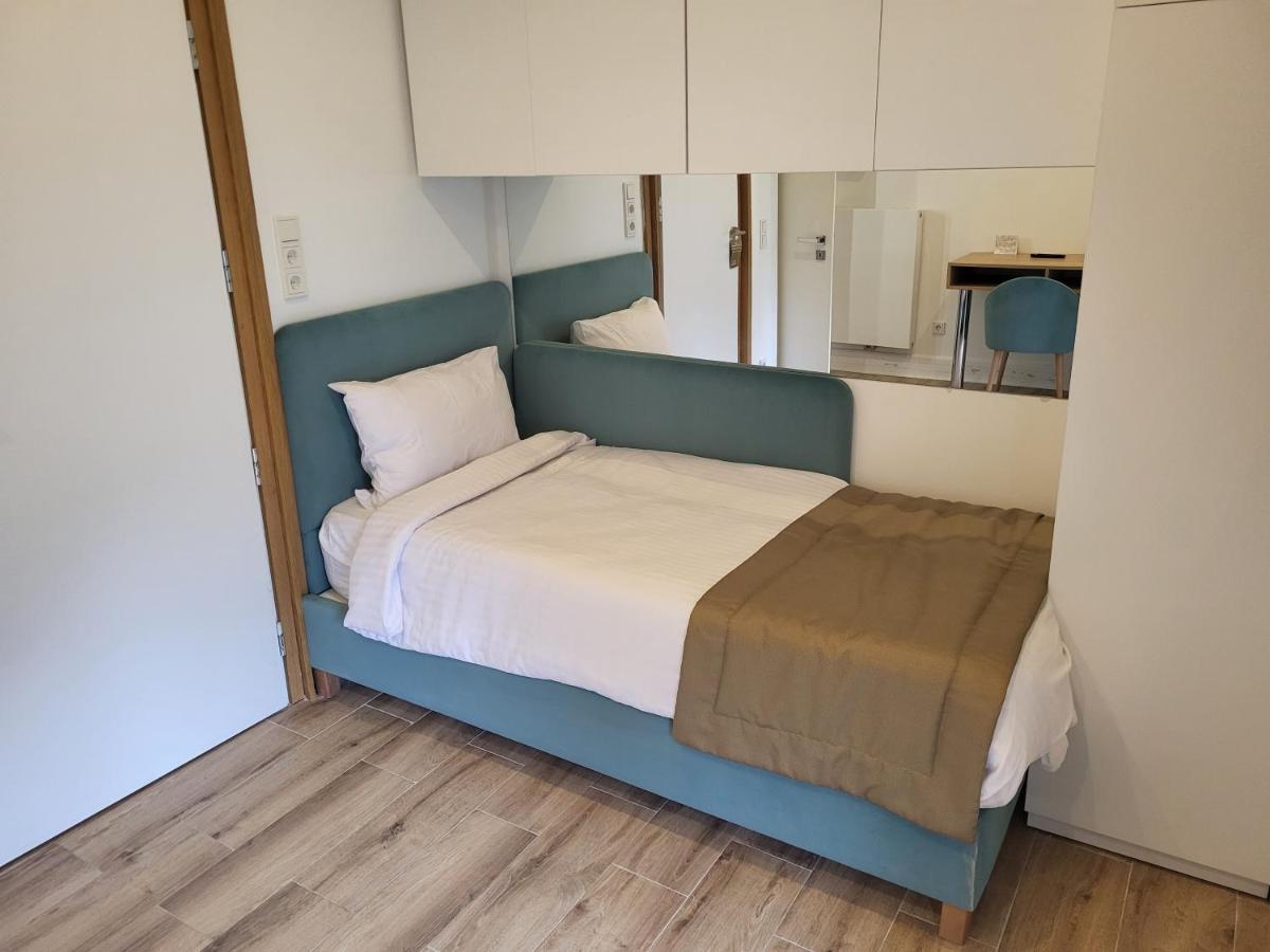 Guesthaus 2 Hotell Dudelange Exteriör bild
